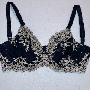 Wacoal Embrace Lace 32DDD bra